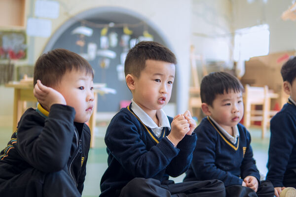 Mystery Reader,Hiba Academy Nantong Nursery